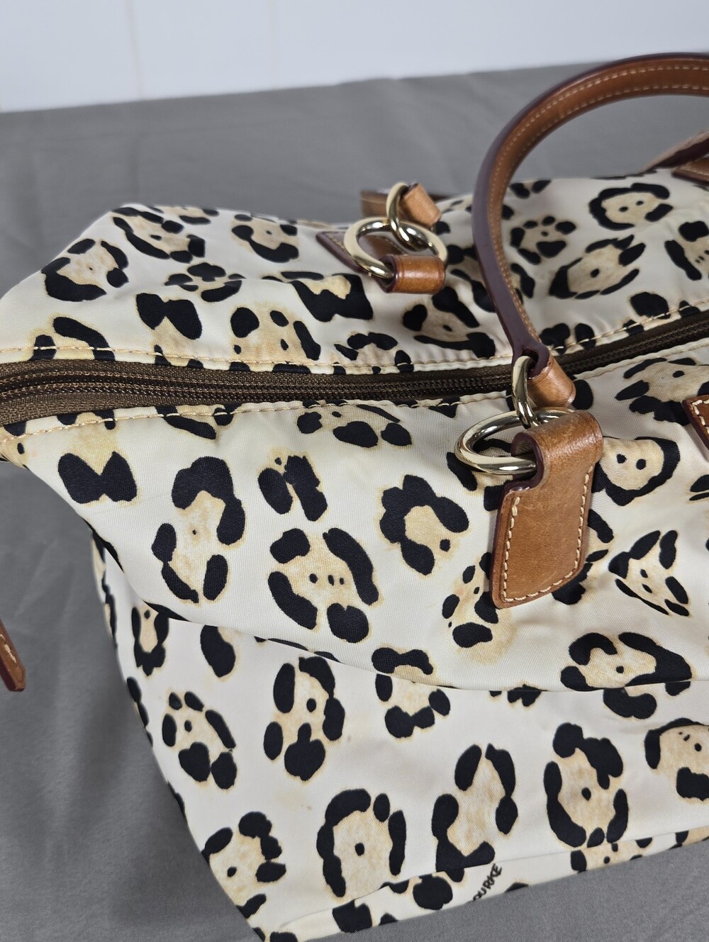 Dooney & Bourke Leopard Print Travel Tote Statement Iconic - Picture 6 of 16